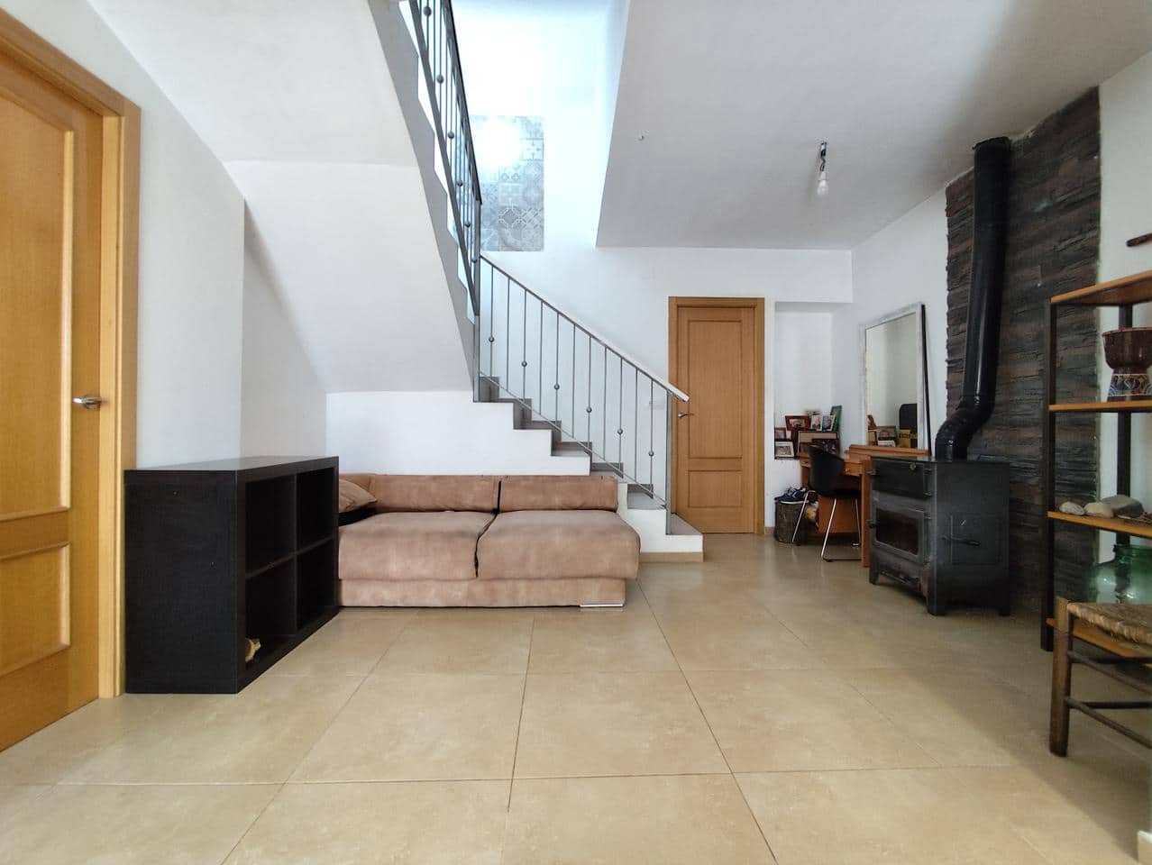 6 bedroom Villa for sale in Alcoy / Alcoi - € 215,000 (Ref: 9428754)