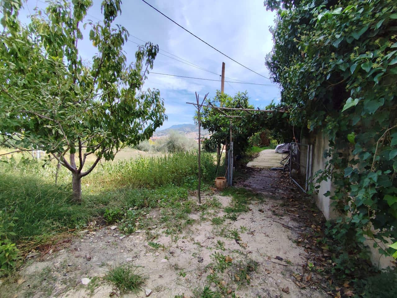 6 bedroom Villa for sale in Alcoy / Alcoi - € 215,000 (Ref: 9428754)