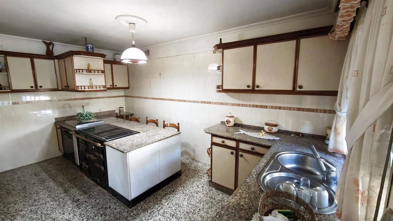 4 sypialnia Dom na sprzedaż w A Estrada z garażem - 110 000 € (Ref: 10154859)