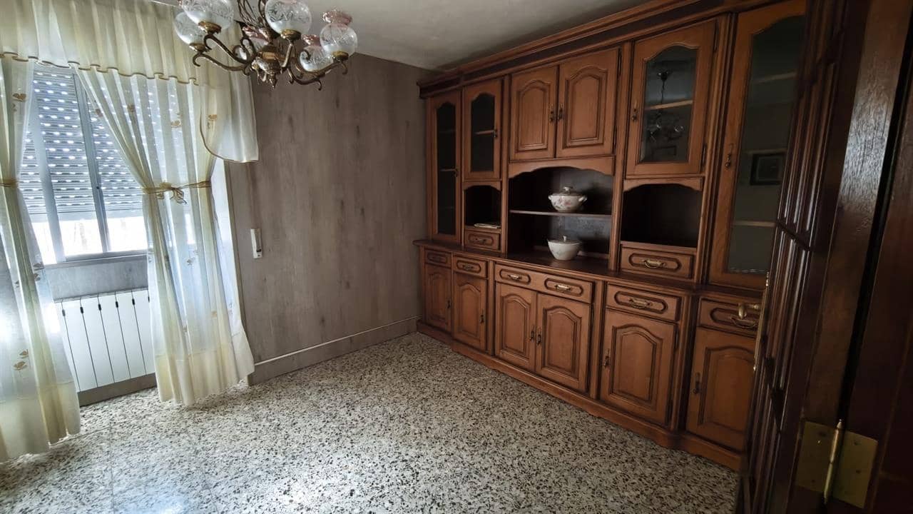 4 sypialnia Dom na sprzedaż w A Estrada z garażem - 110 000 € (Ref: 10154859)