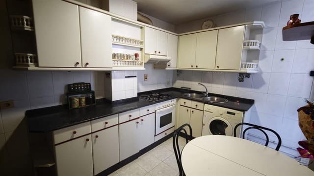 4 soveværelse Lejlighed til salg i A Estrada - € 160.000 (Ref: 10166275)