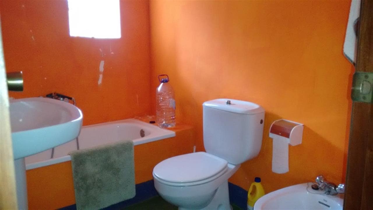 2 bedroom Townhouse for sale in A Estrada - € 80,000 (Ref: 5126696)