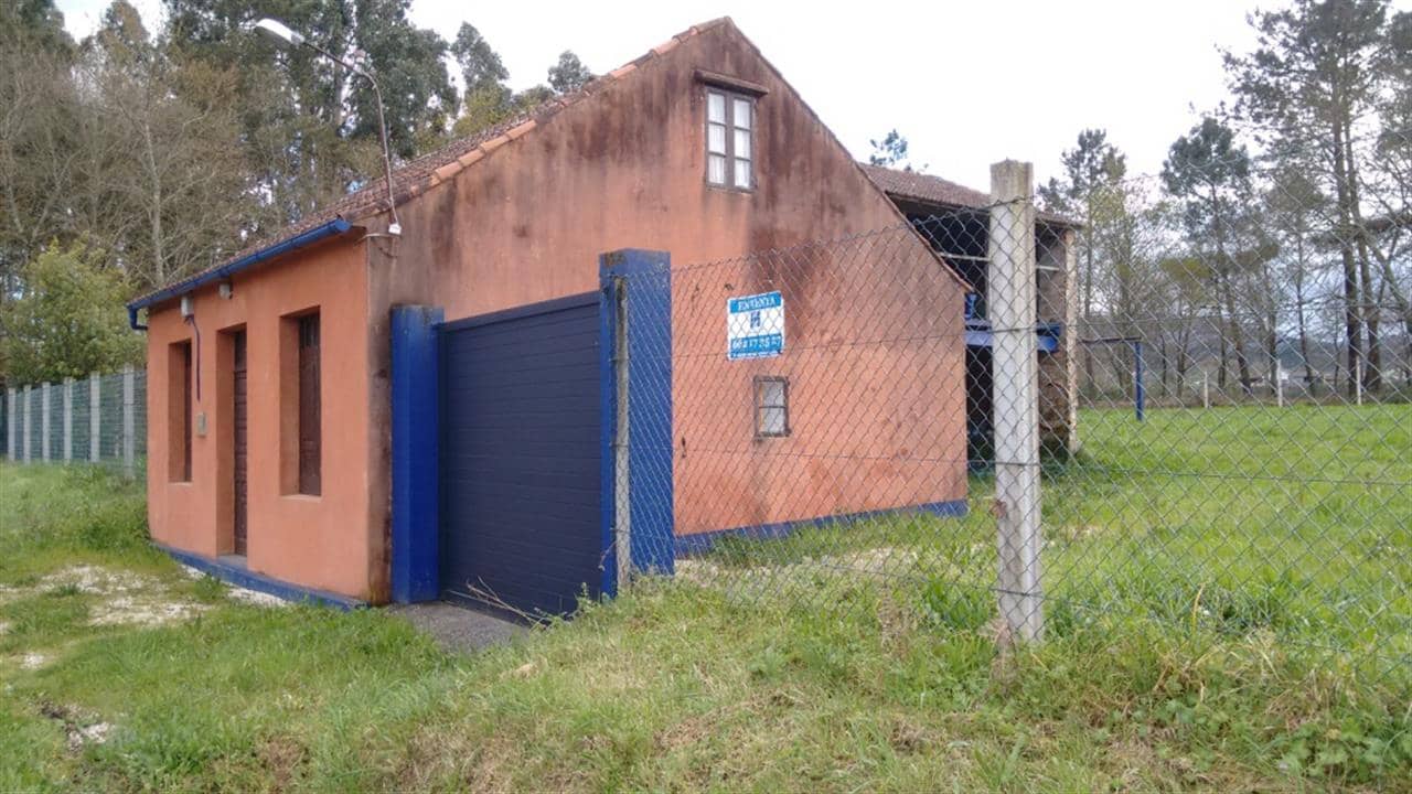 2 bedroom Townhouse for sale in A Estrada - € 80,000 (Ref: 5126696)