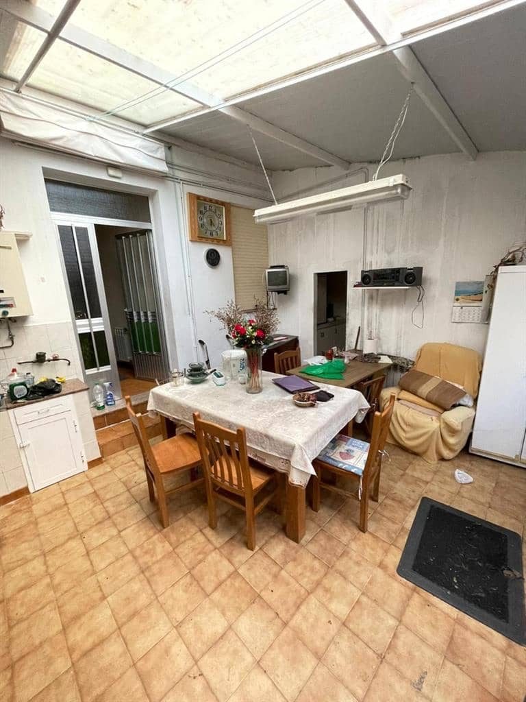 10 soveværelse Byhus til salg i A Estrada - € 140.000 (Ref: 6573762)