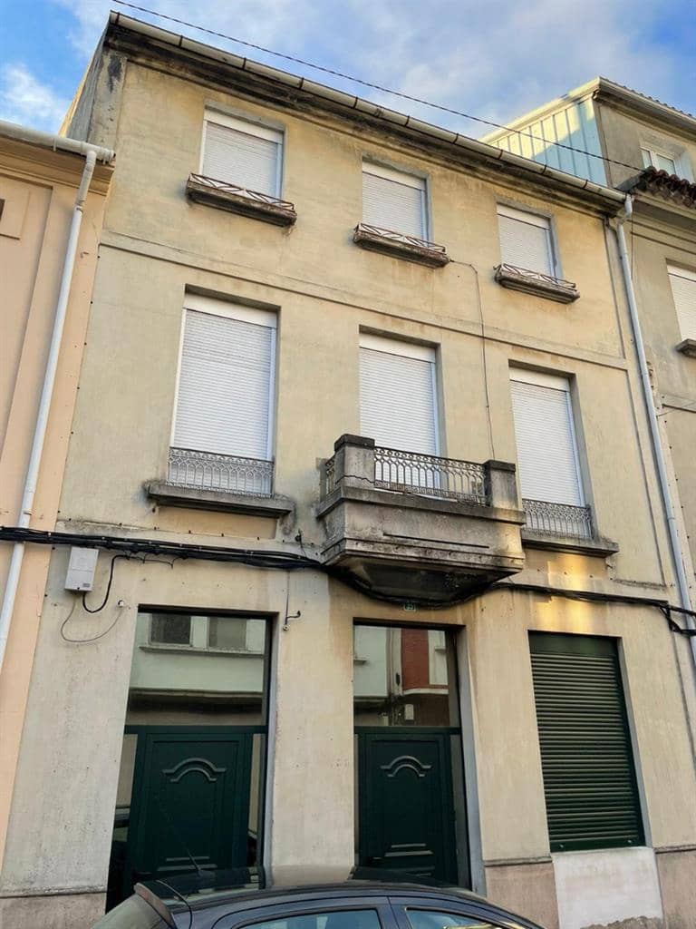 10 soveværelse Byhus til salg i A Estrada - € 140.000 (Ref: 6573762)