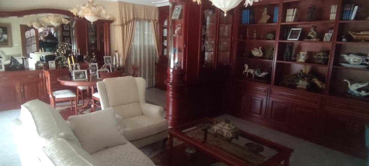 5 soveværelse Byhus til salg i Caldas de Reis - € 390.000 (Ref: 8307204)