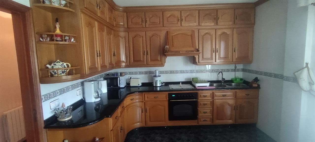 5 soveværelse Byhus til salg i Caldas de Reis - € 390.000 (Ref: 8307204)