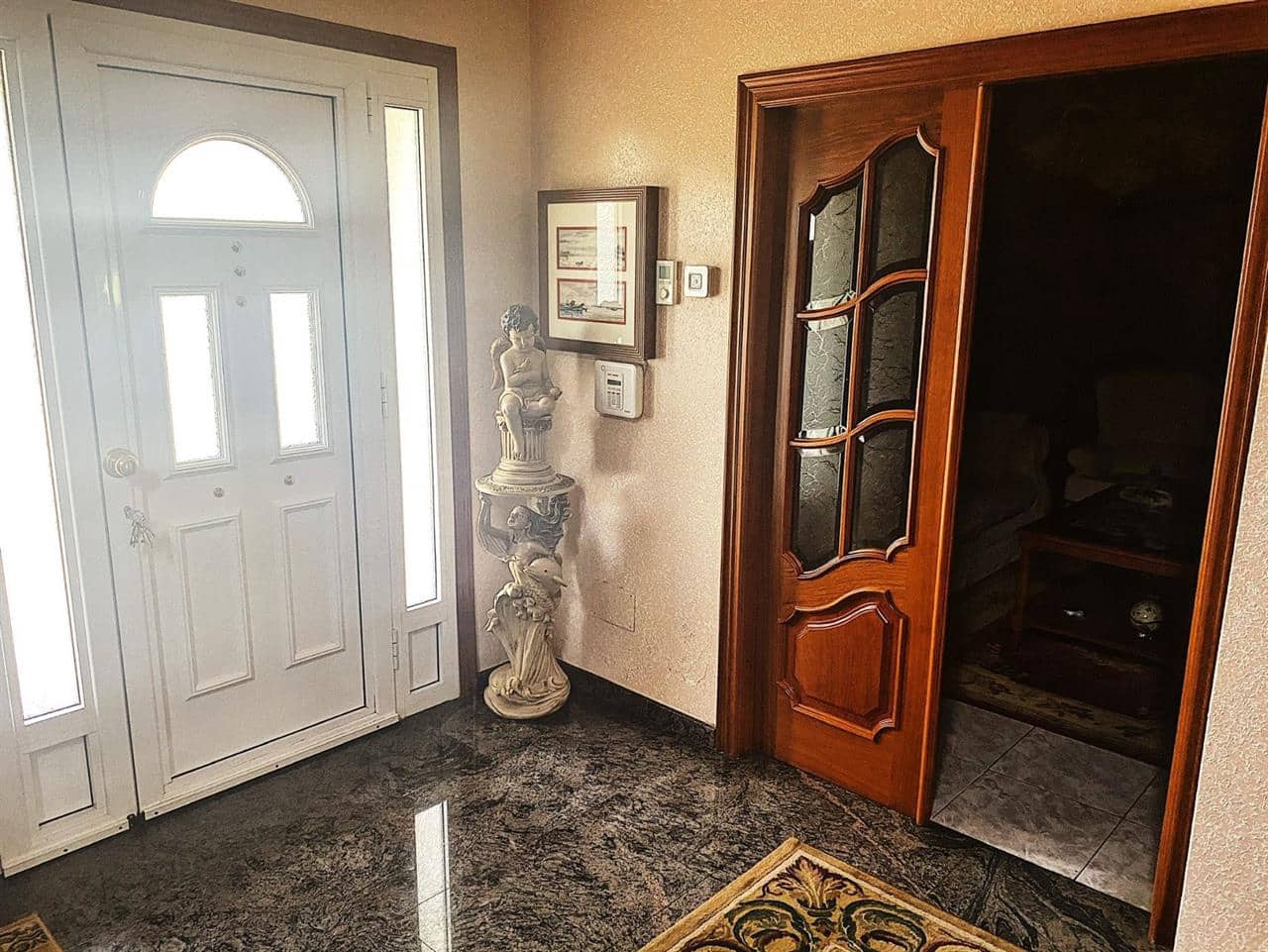 5 soveværelse Byhus til salg i Caldas de Reis - € 390.000 (Ref: 8307204)