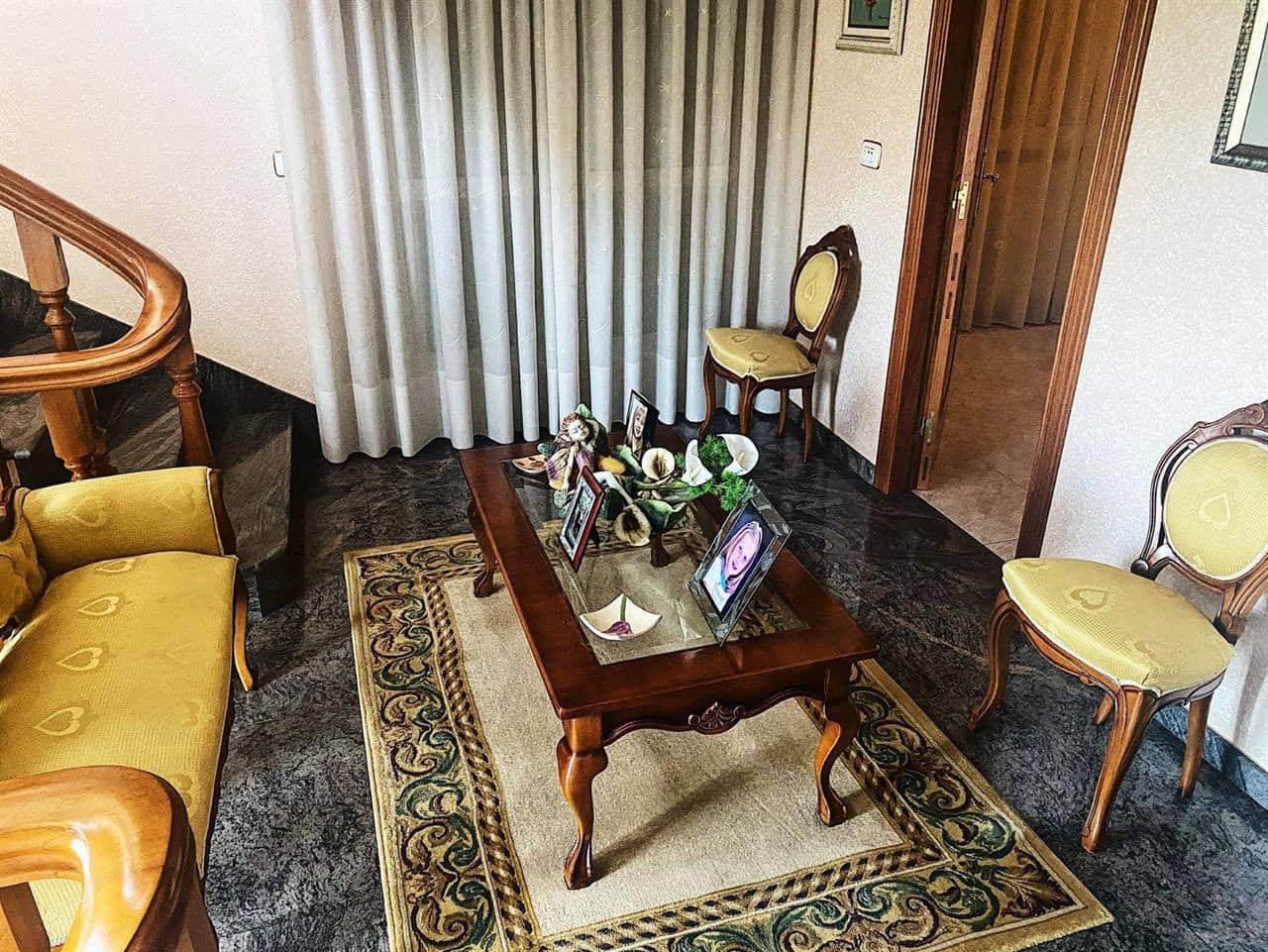 5 soveværelse Byhus til salg i Caldas de Reis - € 390.000 (Ref: 8307204)