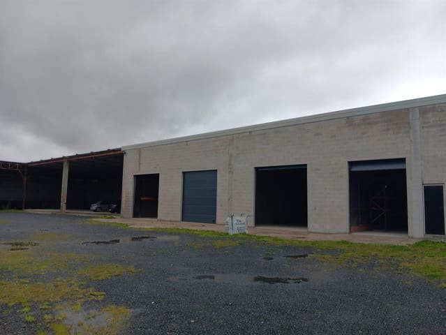 Gewerbe zu vermieten in A Estrada - 2.000 € (Ref: 8353783)