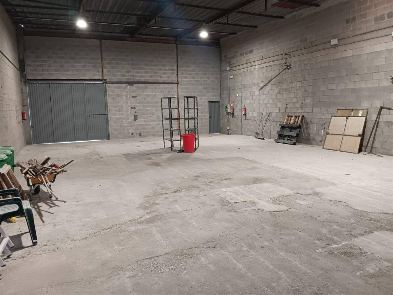 Erhverv til leje i A Estrada - € 2.000 (Ref: 8353783)