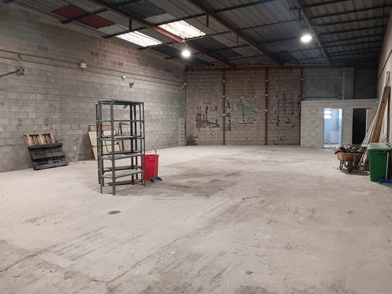 Erhverv til leje i A Estrada - € 2.000 (Ref: 8353783)