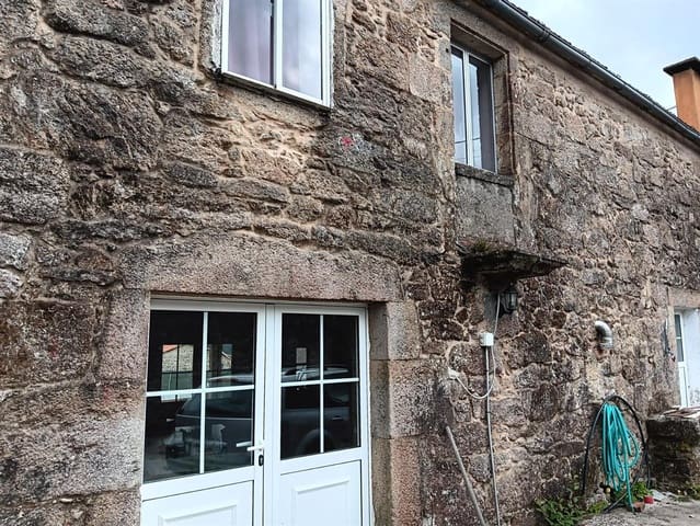 4 bedroom Townhouse for sale in Cerdedo-Cotobade - € 120,000 (Ref: 8622687)