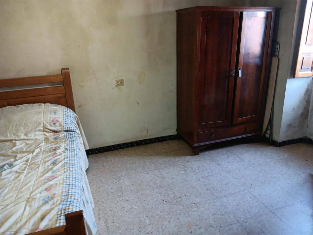 3 soveværelse Byhus til salg i A Estrada - € 60.000 (Ref: 9102795)