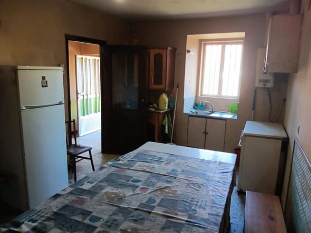 3 bedroom Townhouse for sale in A Estrada - € 60,000 (Ref: 9102795)