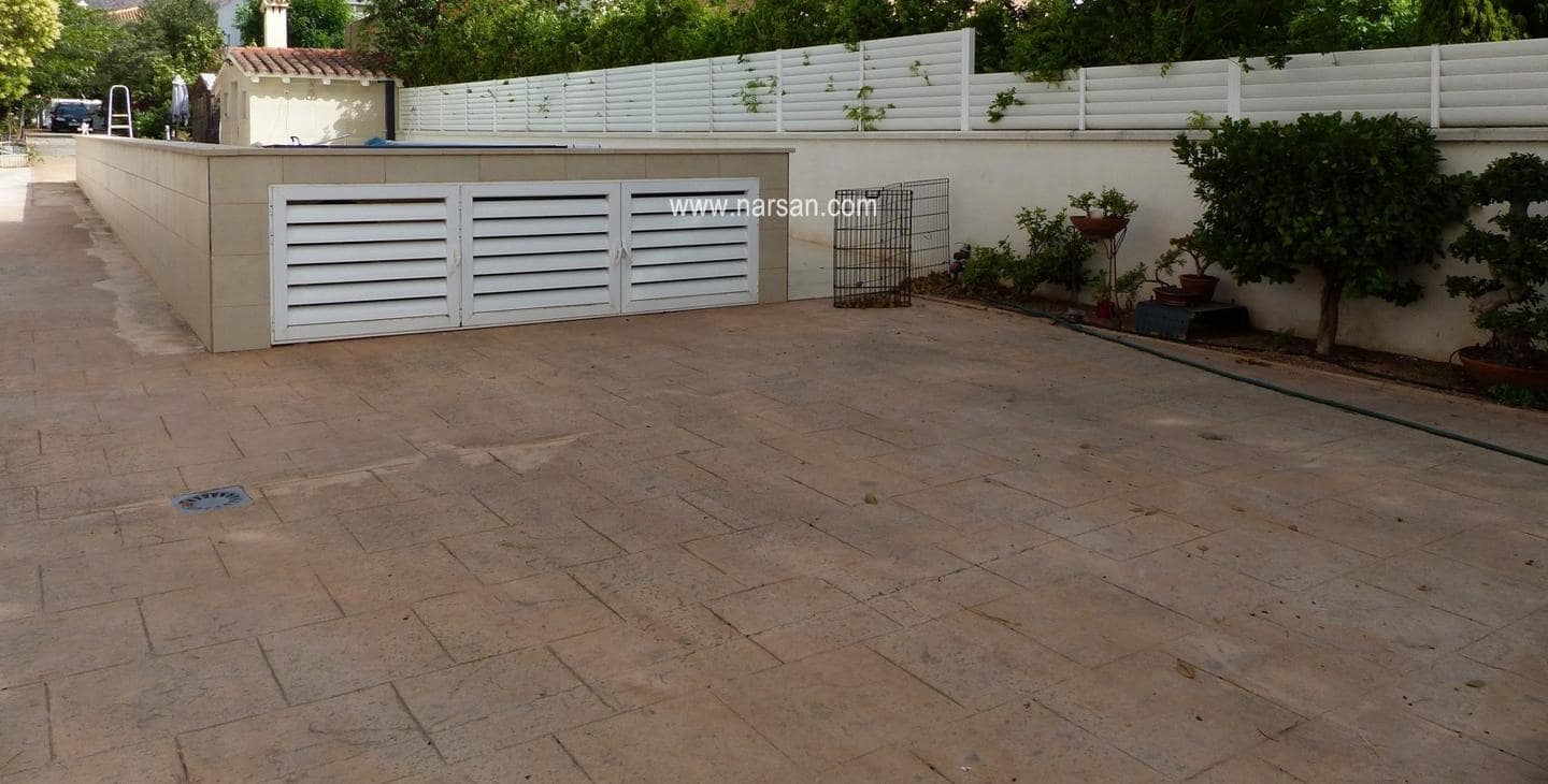 Chalet de 3 habitaciones en Benicàssim en venta con garaje - 2.500.000 € (Ref: 5625869)