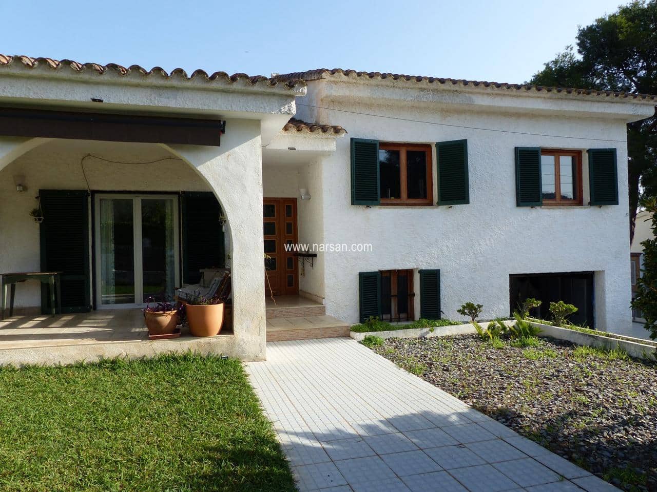 4 slaapkamer Villa te koop in Benicassim met zwembad garage - € 480.000 (Ref: 5625877)