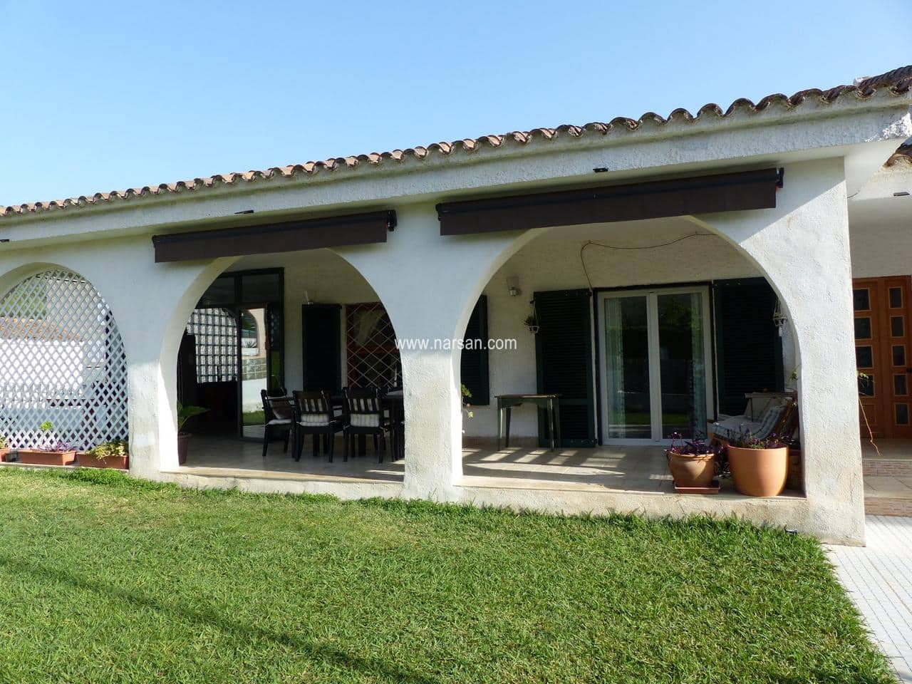 4 slaapkamer Villa te koop in Benicassim met zwembad garage - € 480.000 (Ref: 5625877)