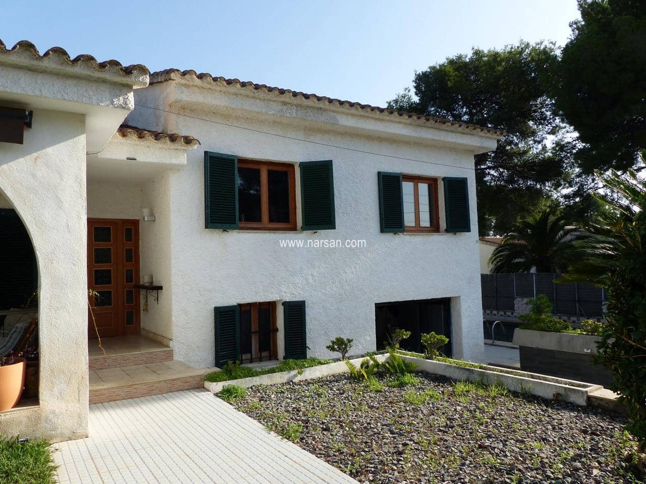 4 slaapkamer Villa te koop in Benicassim met zwembad garage - € 480.000 (Ref: 5625877)