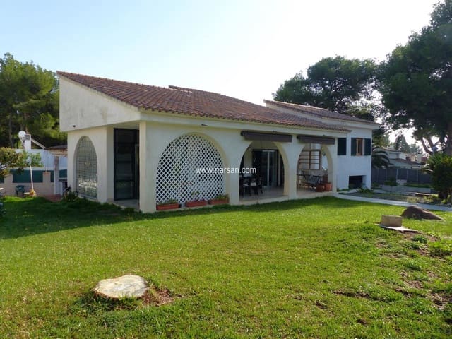4 slaapkamer Villa te koop in Benicàssim met zwembad garage - € 480.000 (Ref: 5625877)