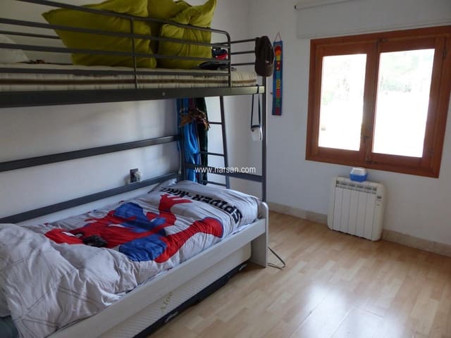 4 slaapkamer Villa te koop in Benicàssim met zwembad garage - € 480.000 (Ref: 5625877)