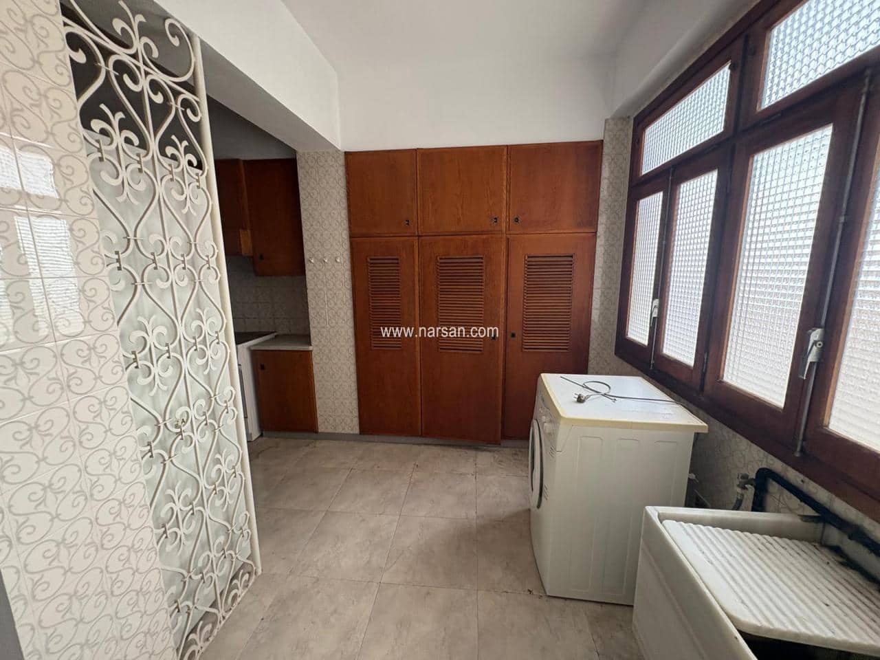 5 sovrum Lägenhet till salu i Castello de la Plana med garage - 255 000 € (Ref: 5700679)