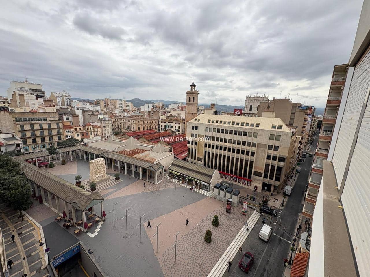 5 sovrum Lägenhet till salu i Castello de la Plana med garage - 255 000 € (Ref: 5700679)