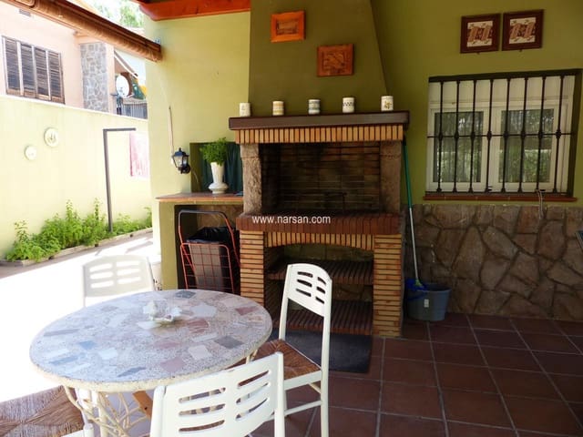 4 slaapkamer Villa te koop in Benicàssim met zwembad garage - € 540.000 (Ref: 7986576)