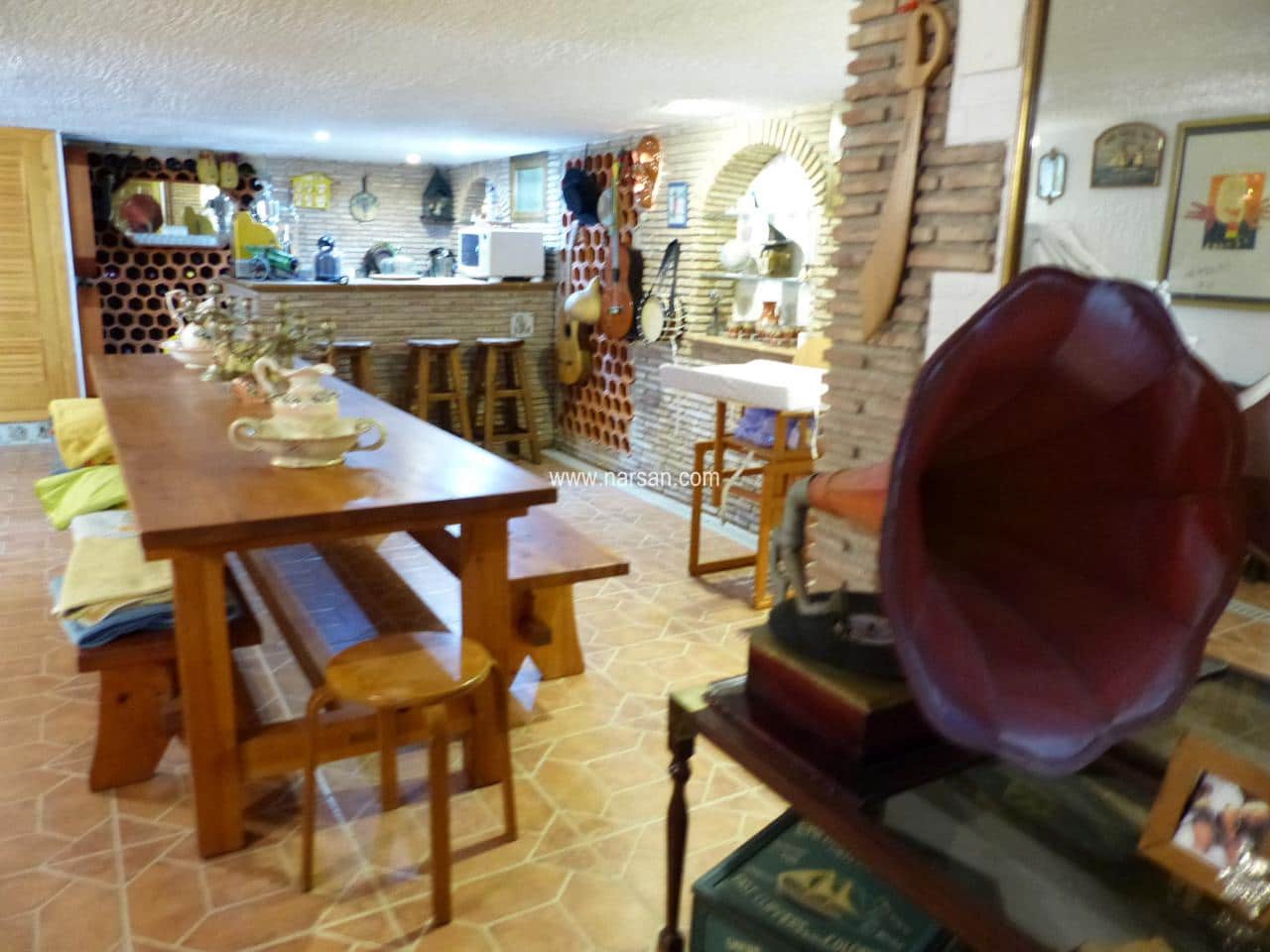 4 slaapkamer Villa te koop in Benicassim met zwembad garage - € 540.000 (Ref: 7986576)