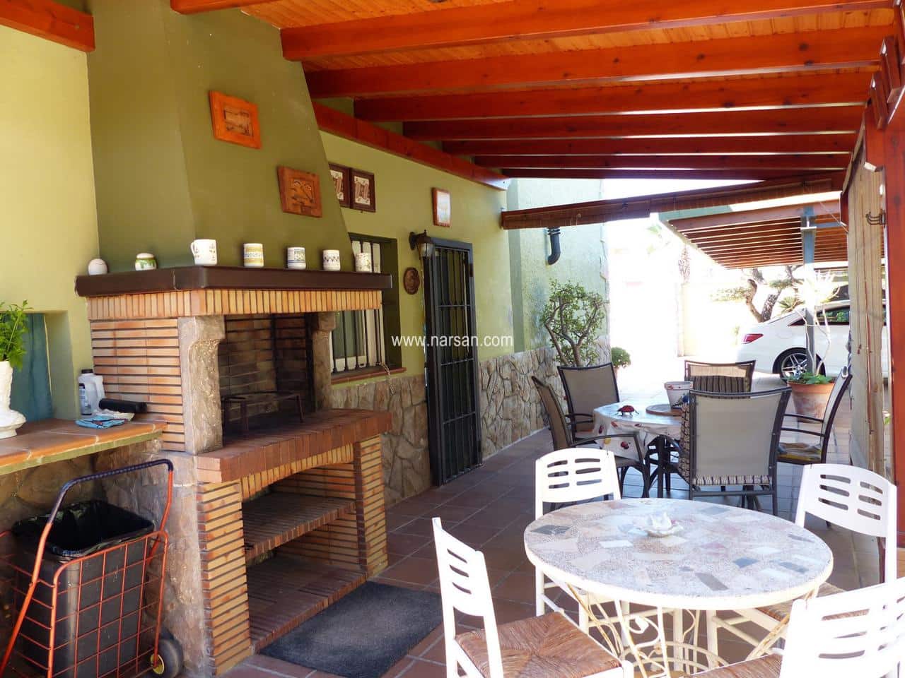 4 slaapkamer Villa te koop in Benicassim met zwembad garage - € 540.000 (Ref: 7986576)