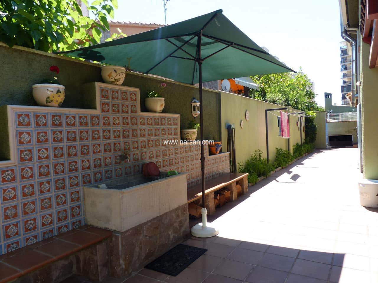 4 slaapkamer Villa te koop in Benicassim met zwembad garage - € 540.000 (Ref: 7986576)