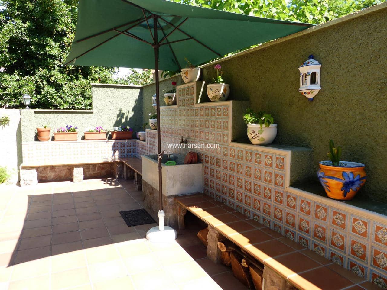 4 slaapkamer Villa te koop in Benicassim met zwembad garage - € 540.000 (Ref: 7986576)