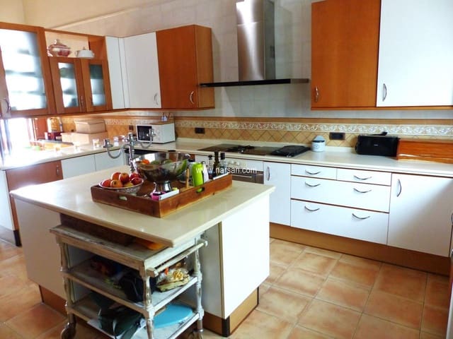 Villa/Maison de 7 chambres à louer à Oropesa  avec piscine - 15 000 € (Ref: 8086638)