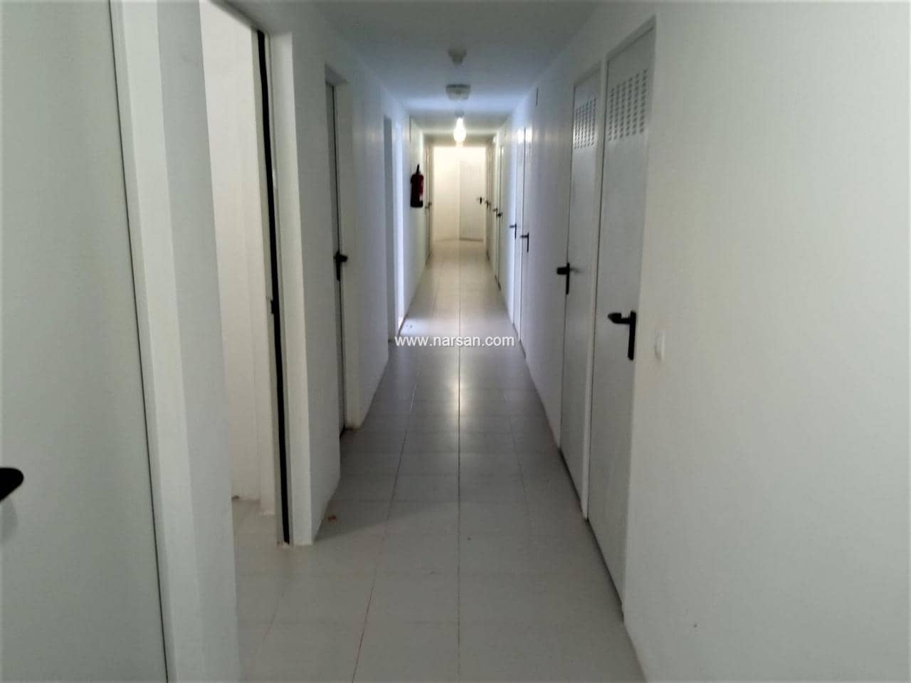 Autotalli myytävänä paikassa Oropesa  - 200 000 € (Ref: 9532075)