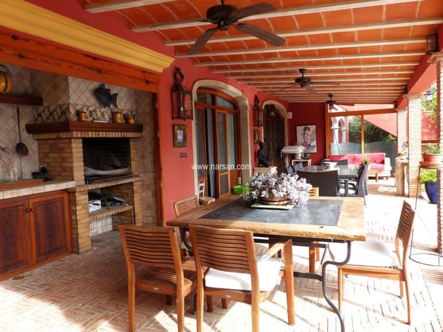 7 makuuhuone Huvila myytävänä paikassa Oropesa  mukana uima-altaan - 2 600 000 € (Ref: 9532077)