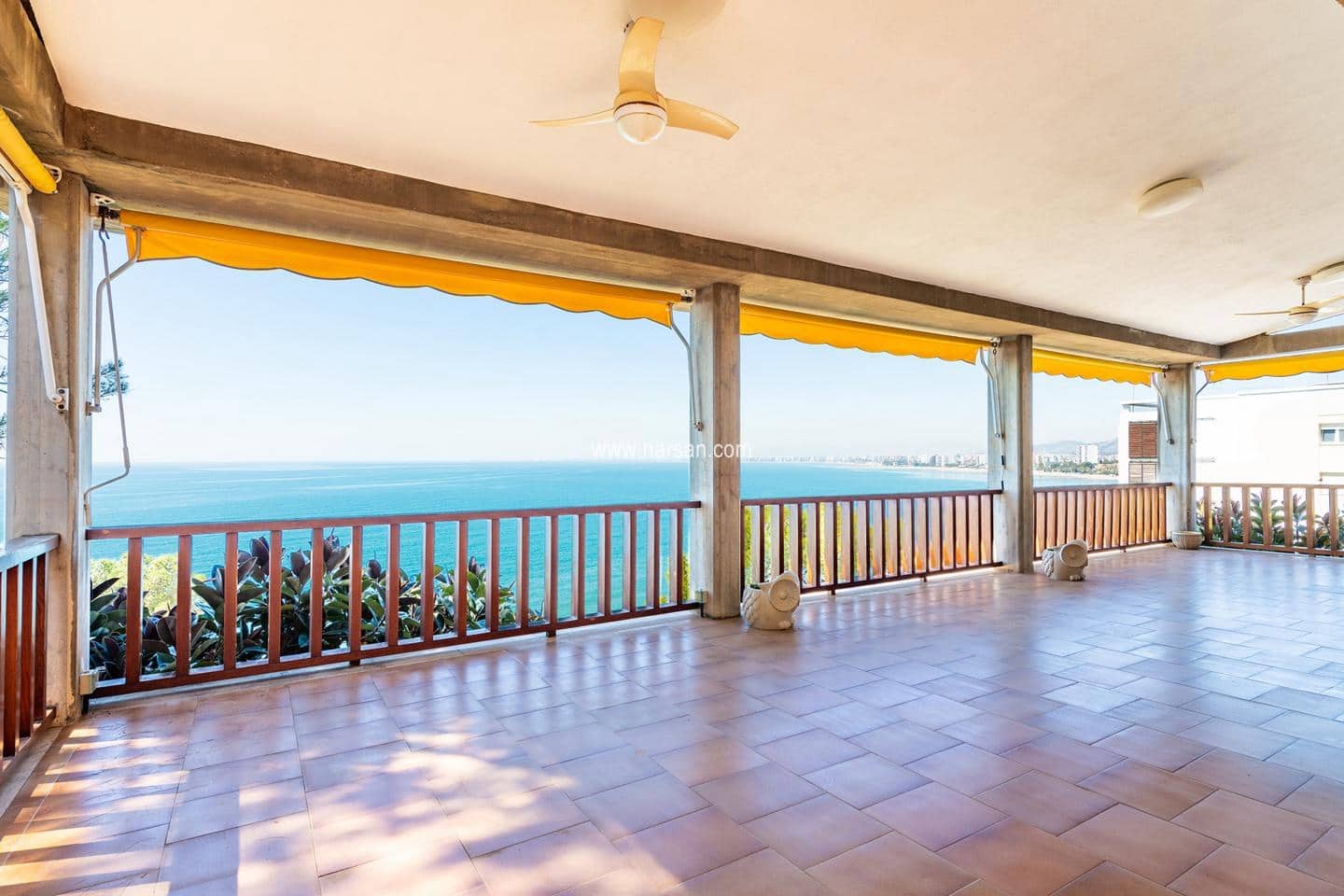 6 makuuhuone Huvila myytävänä paikassa Oropesa  mukana 
autotalli - 2 580 000 € (Ref: 9532079)