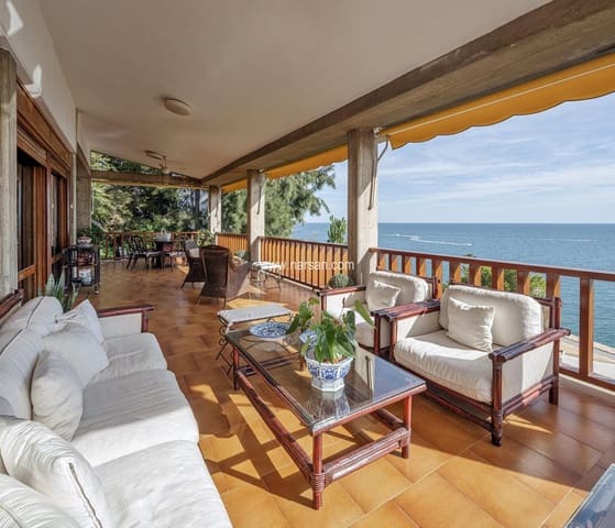 6 makuuhuone Huvila myytävänä paikassa Oropesa  mukana 
autotalli - 2 580 000 € (Ref: 9532079)