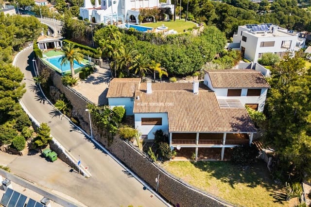 6 makuuhuone Huvila myytävänä paikassa Oropesa  mukana 
autotalli - 2 580 000 € (Ref: 9532079)