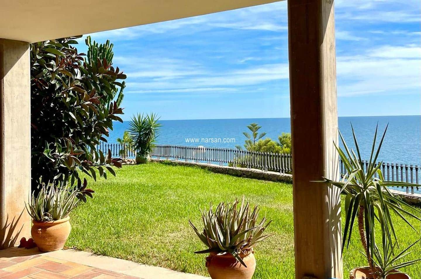 6 makuuhuone Huvila myytävänä paikassa Oropesa  mukana 
autotalli - 2 580 000 € (Ref: 9532079)