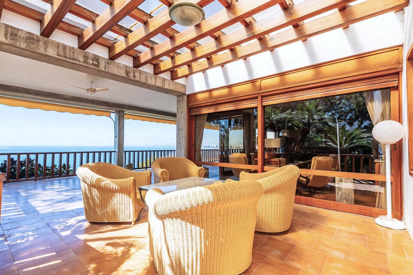 6 makuuhuone Huvila myytävänä paikassa Oropesa  mukana 
autotalli - 2 580 000 € (Ref: 9532079)