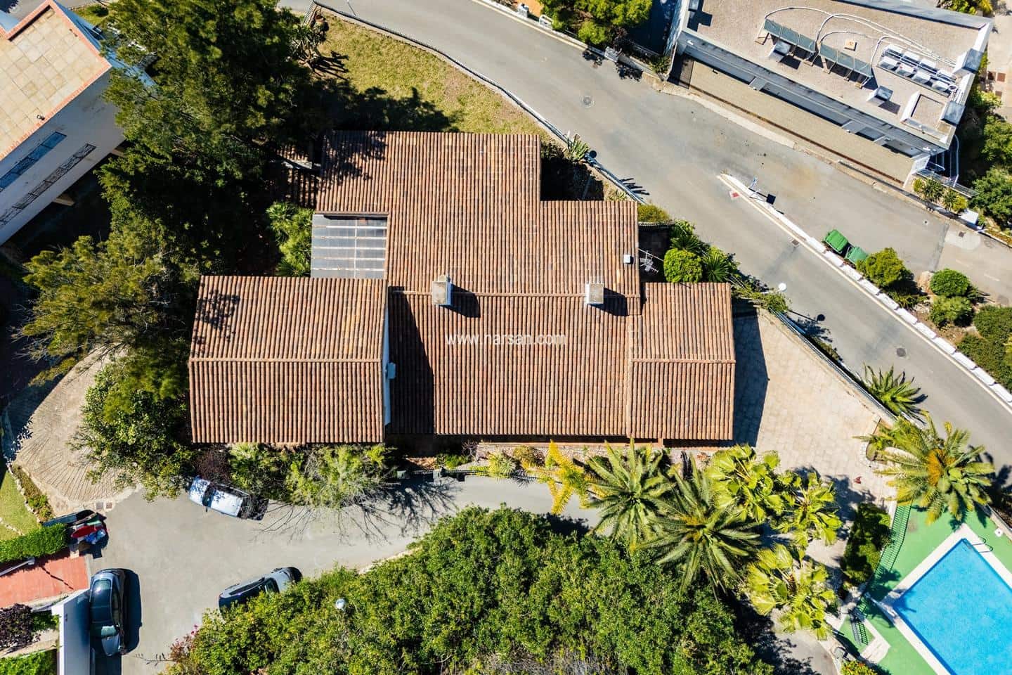 6 makuuhuone Huvila myytävänä paikassa Oropesa  mukana 
autotalli - 2 580 000 € (Ref: 9532079)