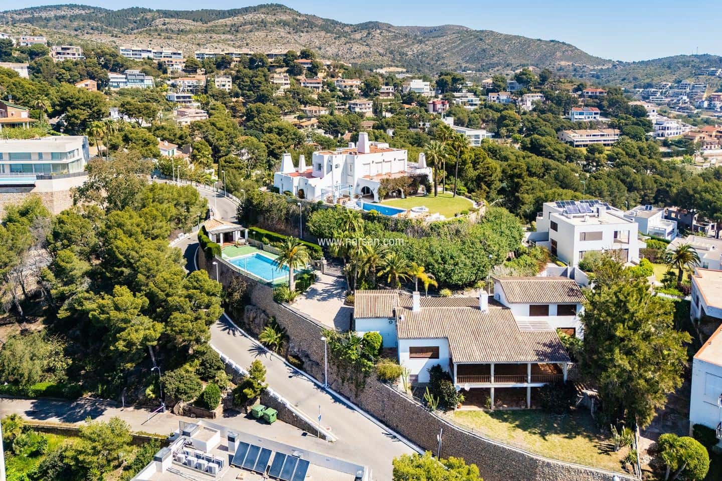 6 makuuhuone Huvila myytävänä paikassa Oropesa  mukana 
autotalli - 2 580 000 € (Ref: 9532079)