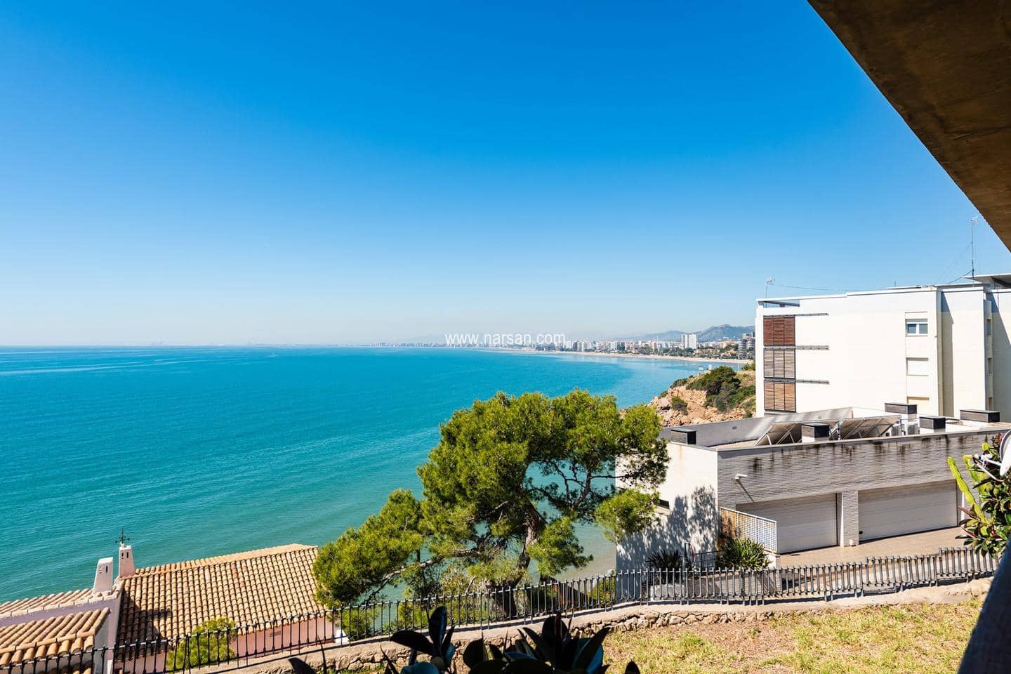 6 makuuhuone Huvila myytävänä paikassa Oropesa  mukana 
autotalli - 2 580 000 € (Ref: 9532079)