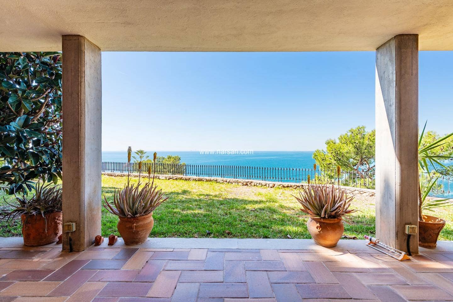 6 makuuhuone Huvila myytävänä paikassa Oropesa  mukana 
autotalli - 2 580 000 € (Ref: 9532079)