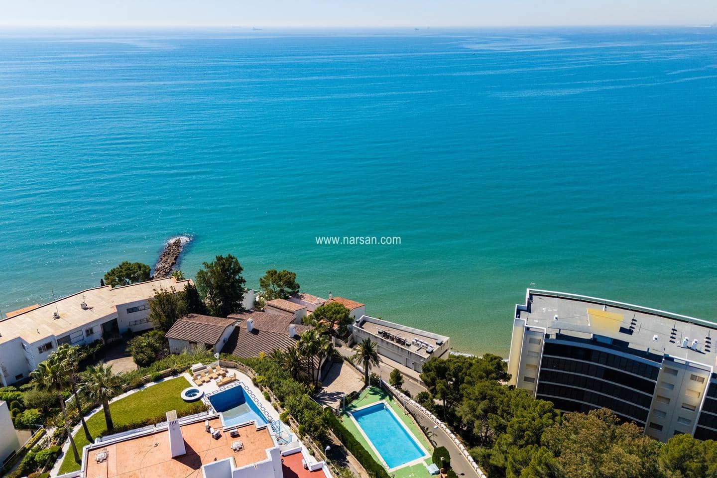 6 makuuhuone Huvila myytävänä paikassa Oropesa  mukana 
autotalli - 2 580 000 € (Ref: 9532079)