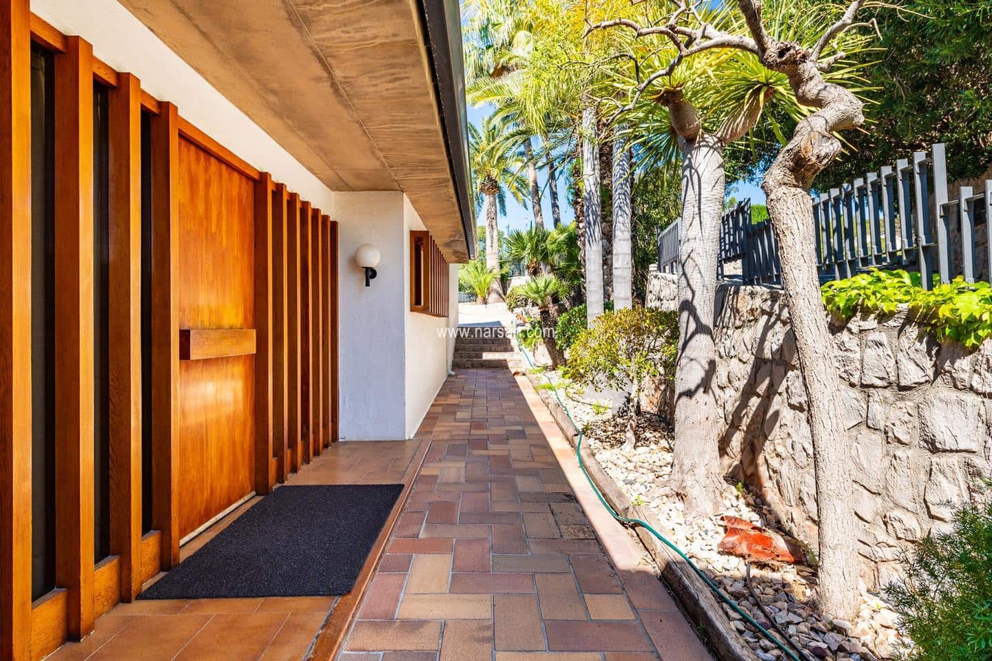 6 makuuhuone Huvila myytävänä paikassa Oropesa  mukana 
autotalli - 2 580 000 € (Ref: 9532079)