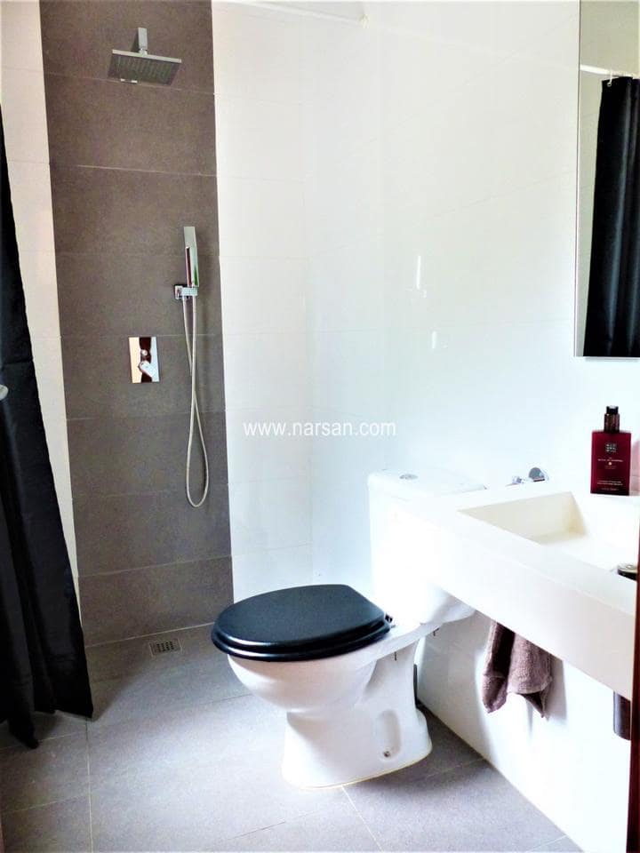 4 bedroom Villa for sale in Benicassim with garage - € 420,000 (Ref: 9532082)