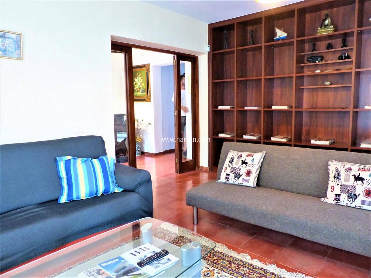 4 bedroom Villa for sale in Benicassim with garage - € 420,000 (Ref: 9532082)