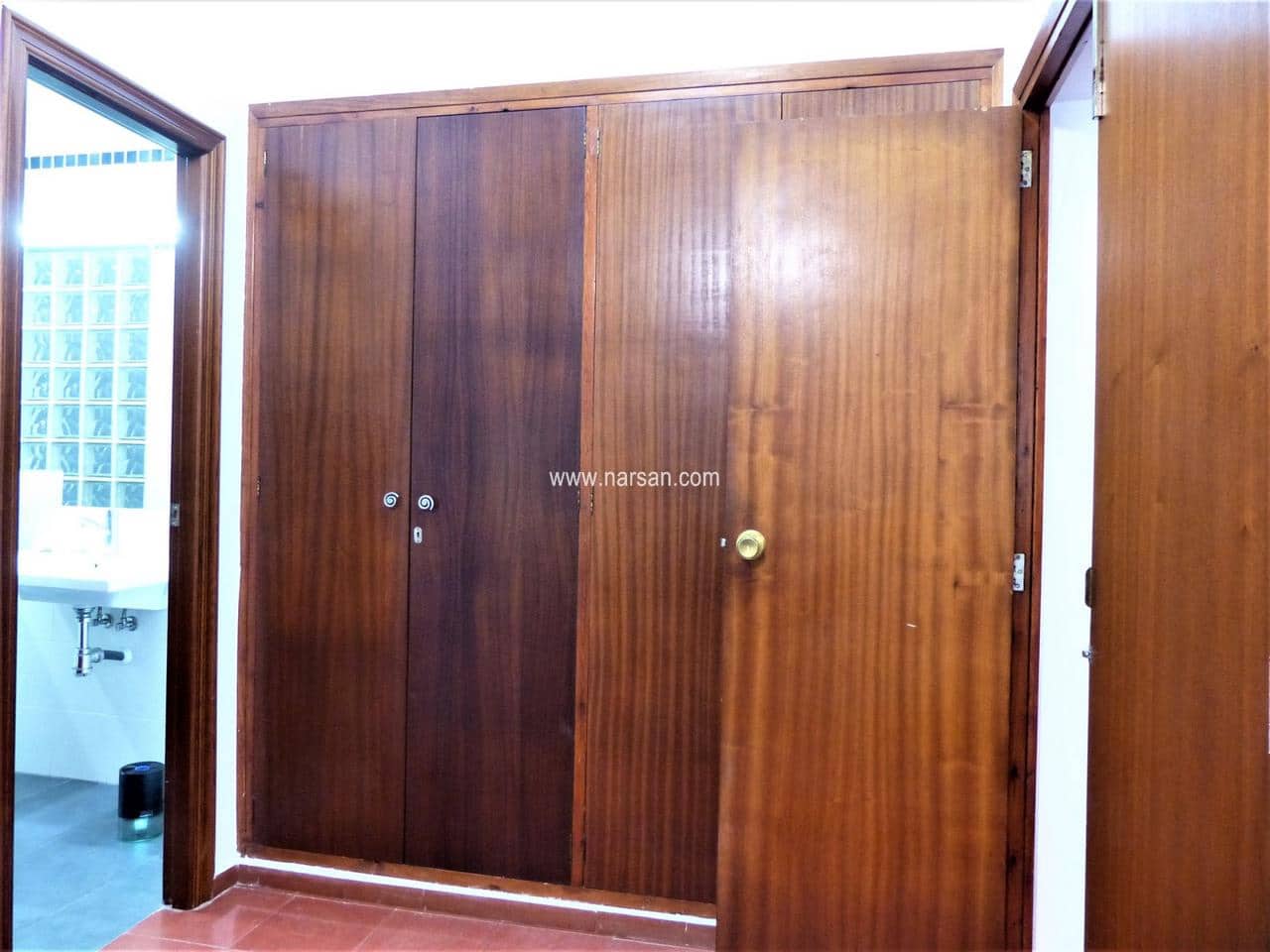 4 bedroom Villa for sale in Benicassim with garage - € 420,000 (Ref: 9532082)