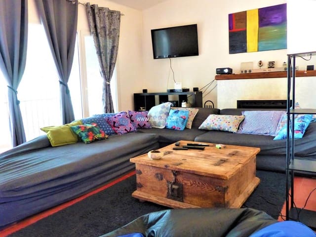 4 slaapkamer Villa te koop in Benicàssim met garage - € 420.000 (Ref: 9532082)